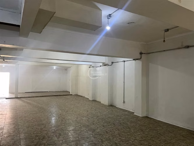 Gran local Comercial en arriendo en Independencia