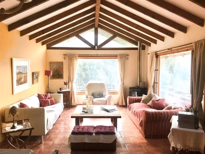 Casa en venta de 3 dorm. en Olmué