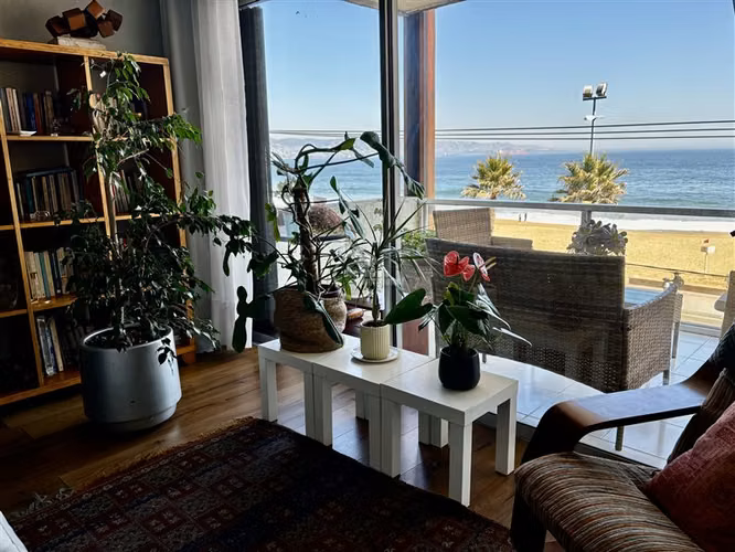 Departamento en venta de 2 dorm.Reñaca frente a la playa