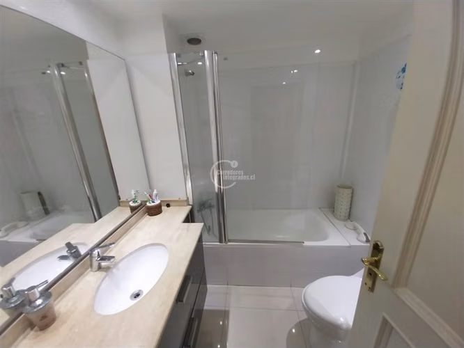 Arriendo departamento en Reñaca, de 3D, 3B, a pasos playa.