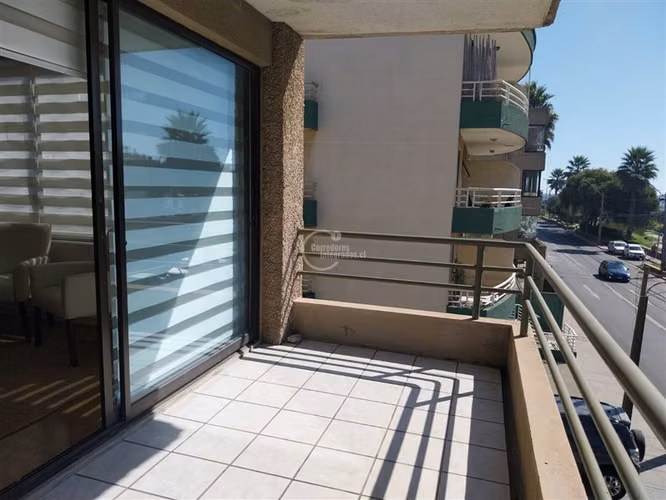 Arriendo departamento en Reñaca, de 3D, 3B, a pasos playa.