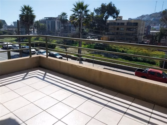 Departamento en venta de 3 dorm. en Viña del Mar