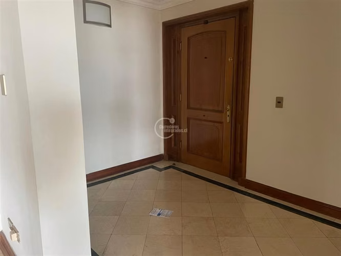 Departamento en venta de 4 dorm. en Viña del Mar