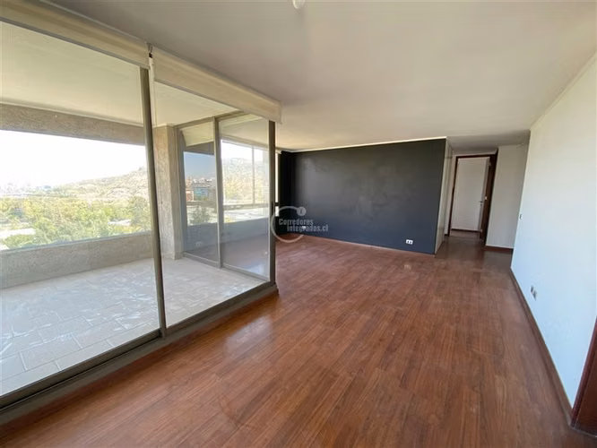 Departamento en venta de 2 dorm. en Vitacura