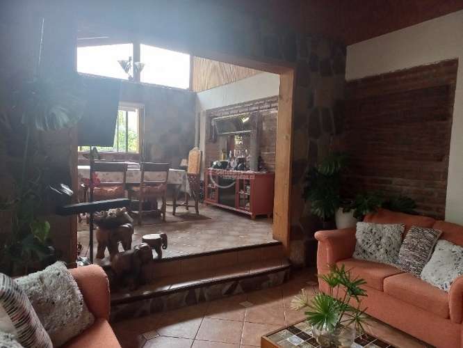 Casa en venta de 4 dorm. en San José de Maipo