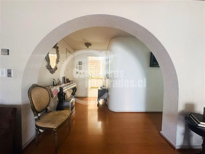 Departamento en venta de 4 dorm. en Vitacura