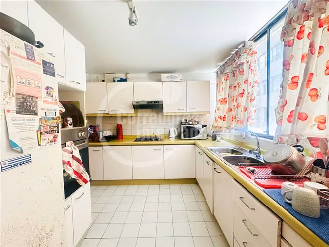Departamento en venta de 4 dorm. en Vitacura