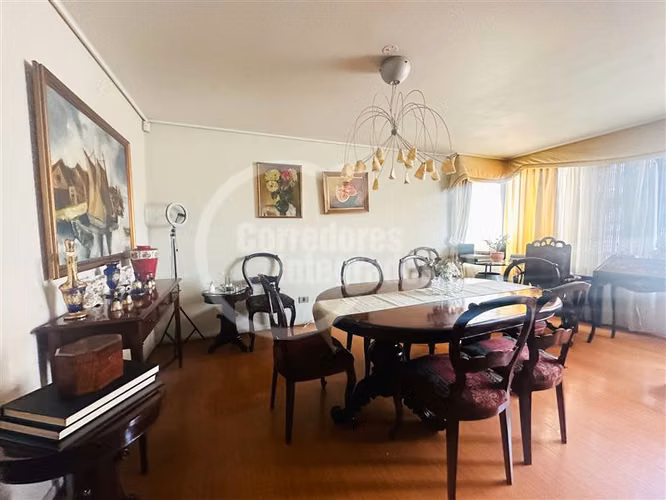 Departamento en venta de 4 dorm. en Vitacura