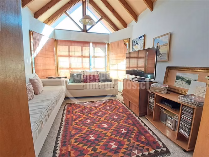 Venta casa-sitio-8 dormitorios-12.000m2 -Lo Barnechea