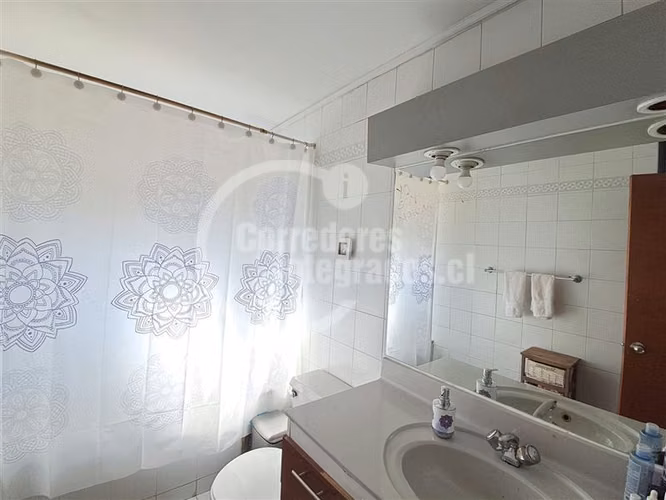 Venta casa-sitio-8 dormitorios-12.000m2 -Lo Barnechea