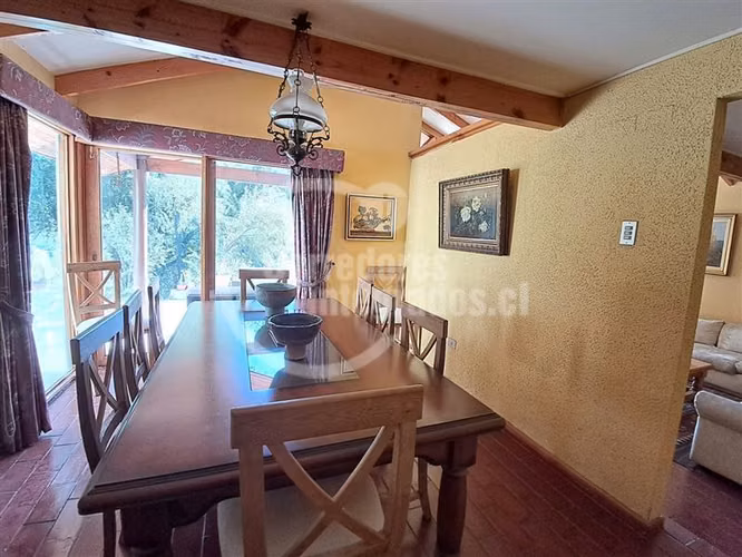Venta casa-sitio-8 dormitorios-12.000m2 -Lo Barnechea