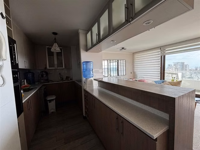 Venta departamento Reñaca, buena orientación 3D, 2B, estac.