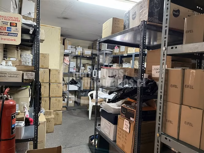 Local Comercial en venta en Vitacura