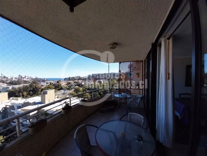 Venta Departamento en Reñaca, vista al mar, 4 dormitorios.