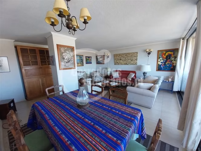 Venta Departamento en Reñaca, vista al mar, 4 dormitorios.