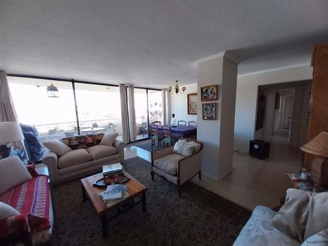 Venta Departamento en Reñaca, vista al mar, 4 dormitorios.
