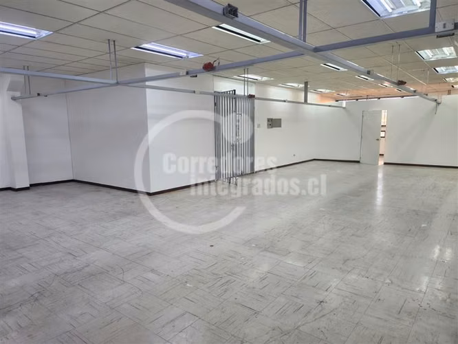 Oficina en arriendo en Recoleta - Imagen 2