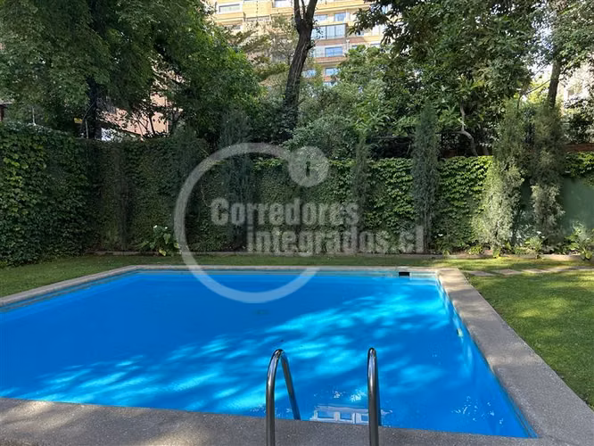 Departamento en venta de 4 dorm, 3 baños, en Vitacura