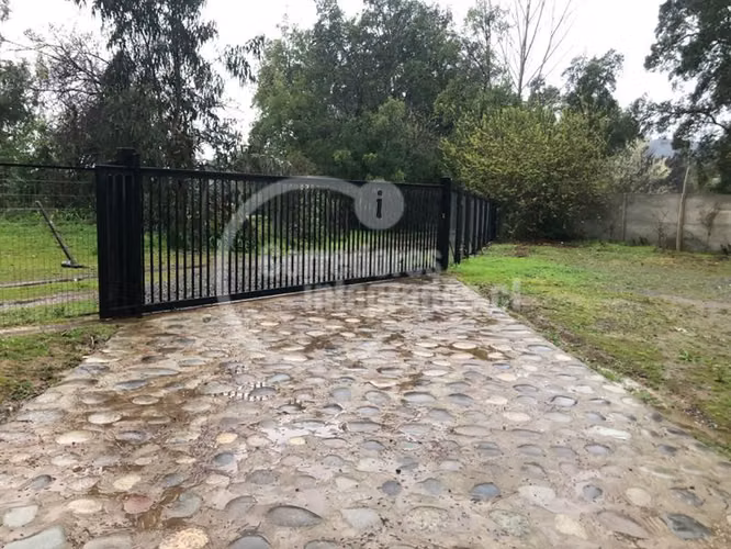 Casa en venta de 5 dorm. en Talca