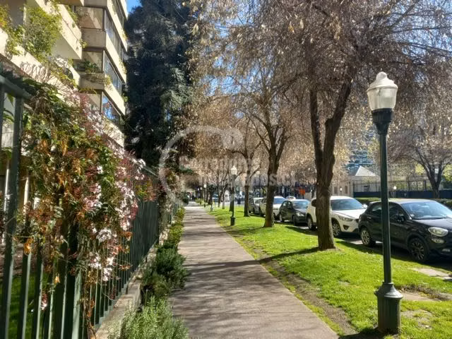 Venta Departamento Las Condes El Golf Remodelado