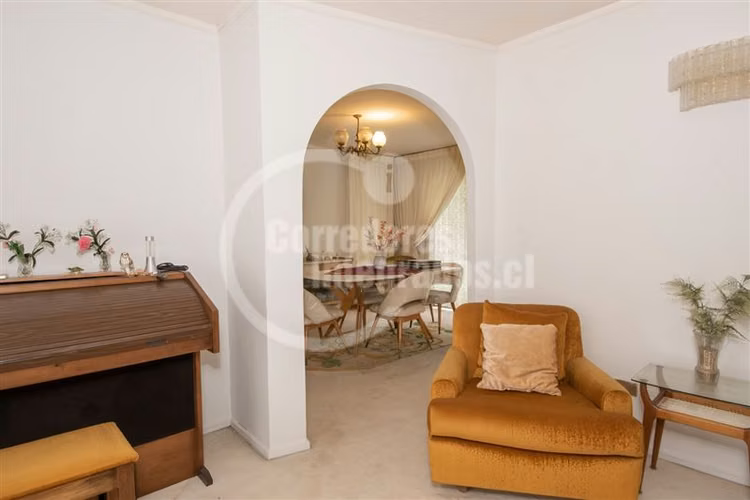 Venta Casa en Reñaca, 2D, 2B, buena orientación gran terreno