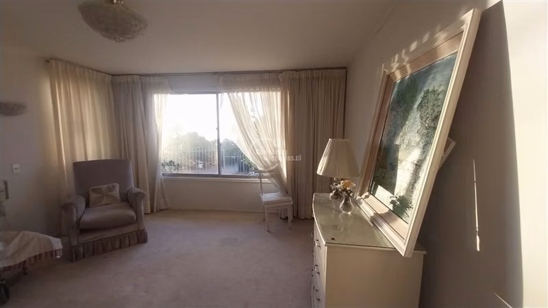 Venta Casa en Reñaca, 2D, 2B, buena orientación gran terreno