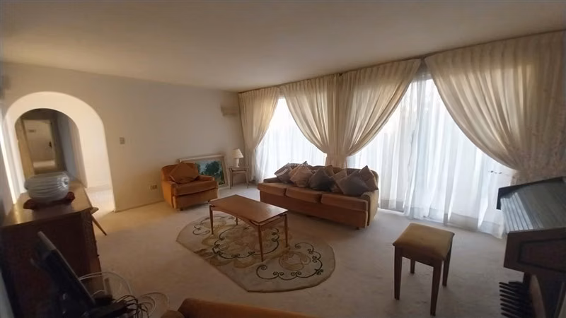 Venta Casa en Reñaca, 2D, 2B, buena orientación gran terreno