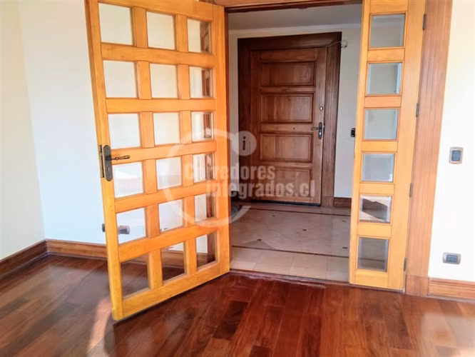 Departamento en venta de 4 dorm. en Viña del Mar