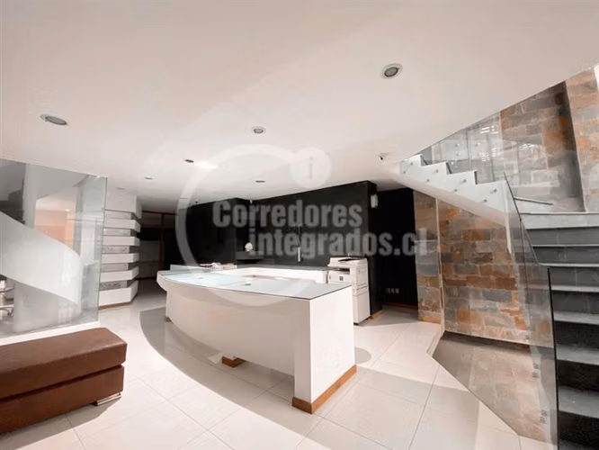 Oficina en venta en Recoleta