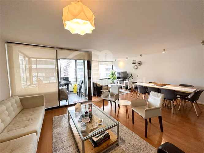 Departamento en venta de 4 dorm. en Vitacura