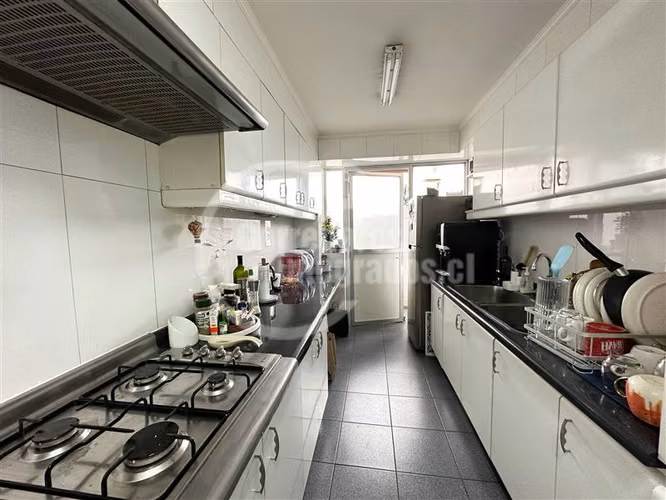 Departamento en venta de 4 dorm. en Vitacura