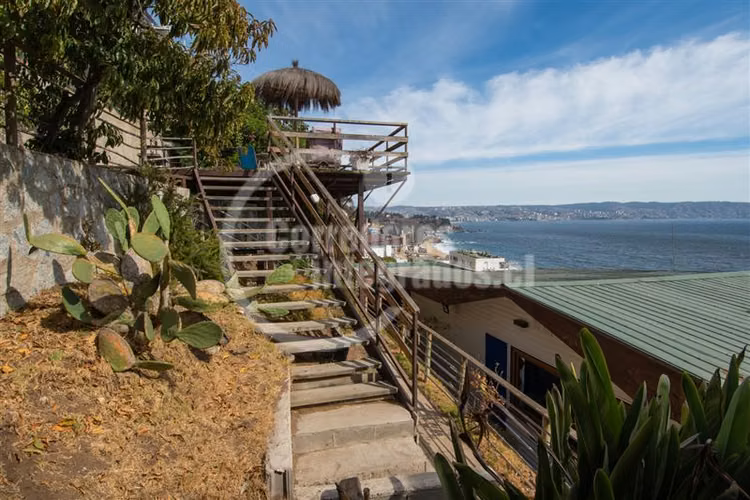 Venta Casa Viña del Mar, Reñaca, primera vista al mar.