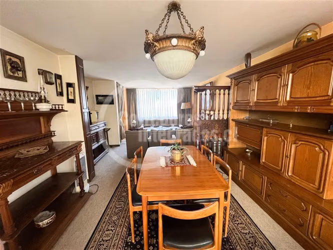 Casa en venta de 4 dorm. en Las Condes