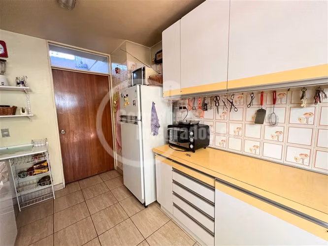 Casa en venta de 4 dorm. en Las Condes