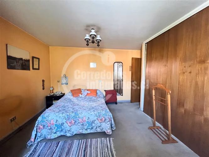 Casa en venta de 4 dorm. en Las Condes
