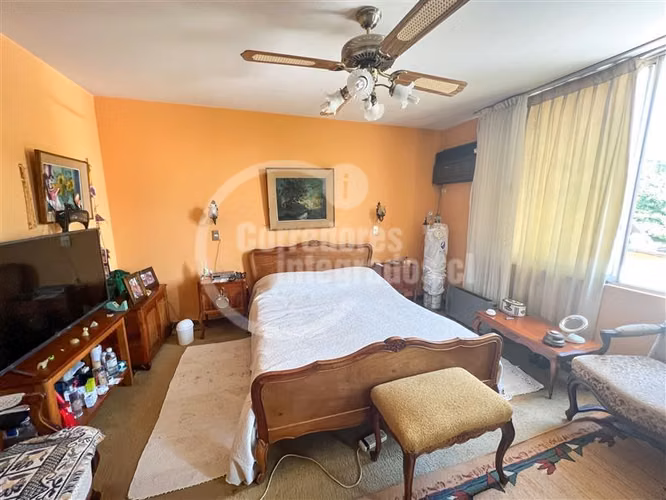 Casa en venta de 4 dorm. en Las Condes