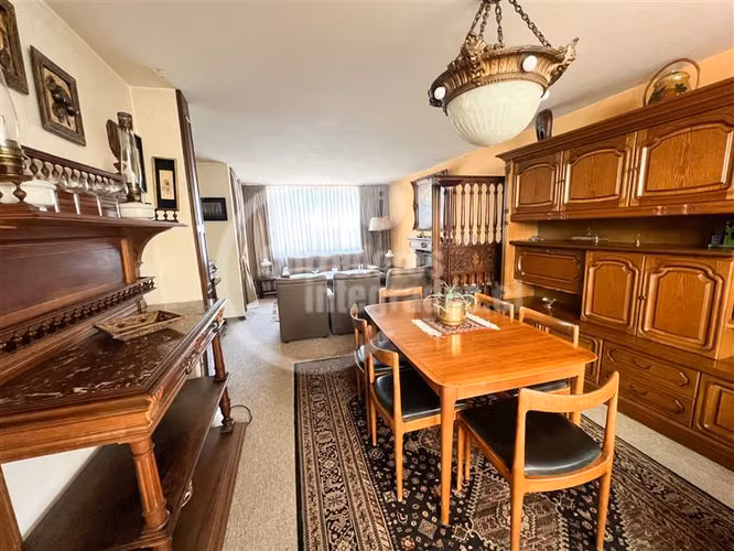 Casa en venta de 4 dorm. en Las Condes