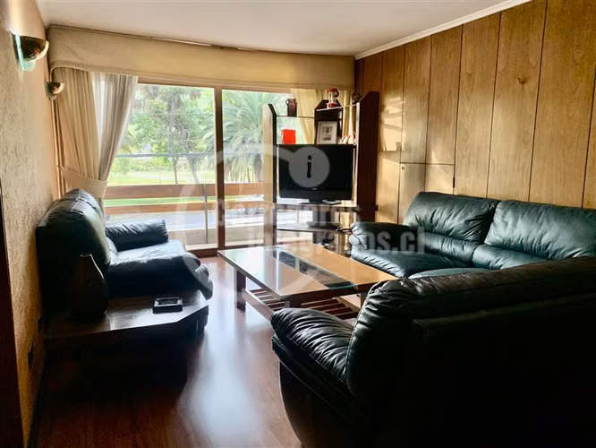 Casa en venta de 7 dorm., Club de Polo en Vitacura