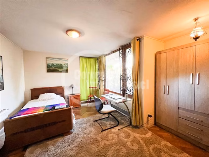 Casa en venta de 5 dorm. en Vitacura