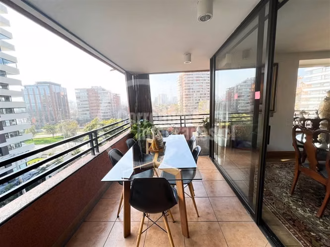 Departamento en venta en Las Condes