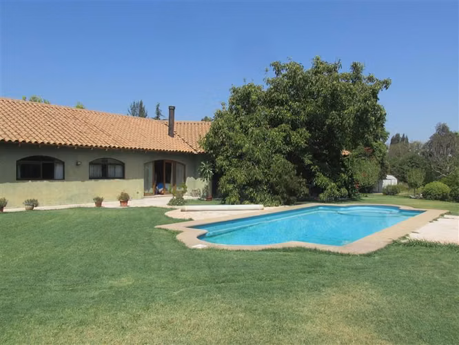 Casa en arriendo en Peñaflor