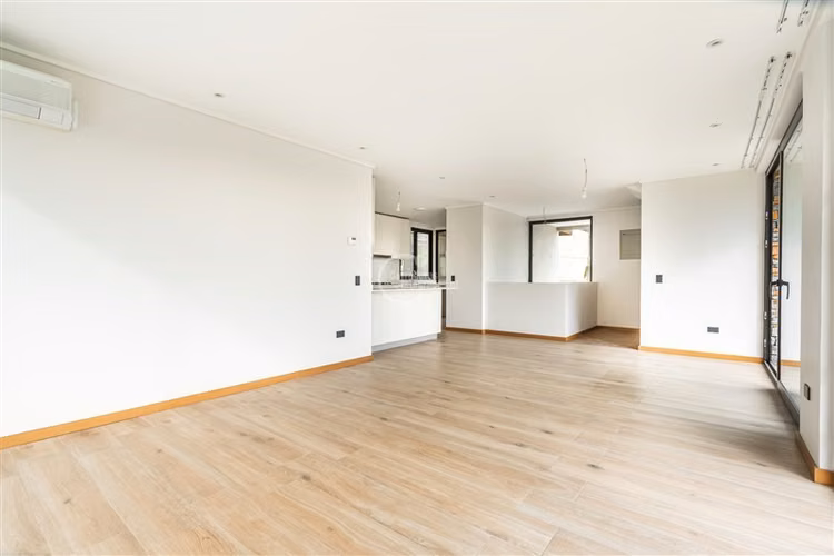 Casa en venta de 3 dorm. en Lo Barnechea