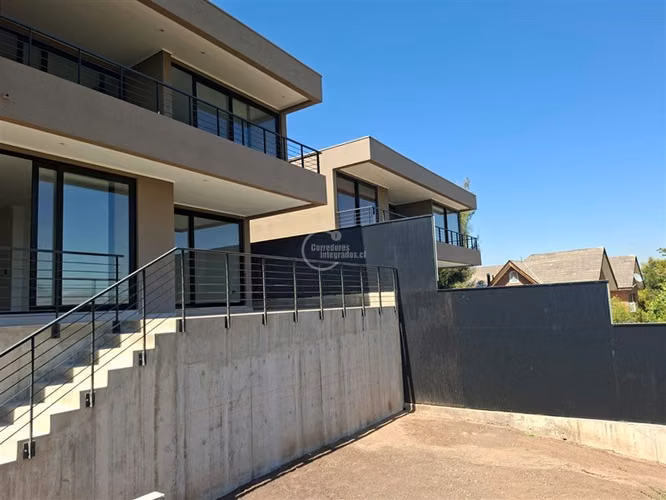 Casa en arriendo en Lo Barnechea