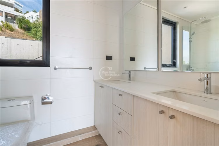 Casa en arriendo en Lo Barnechea