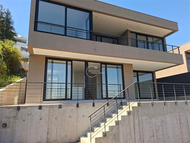 Casa en arriendo en Lo Barnechea