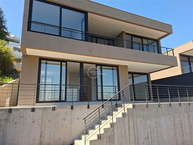 Casa en arriendo en Lo Barnechea