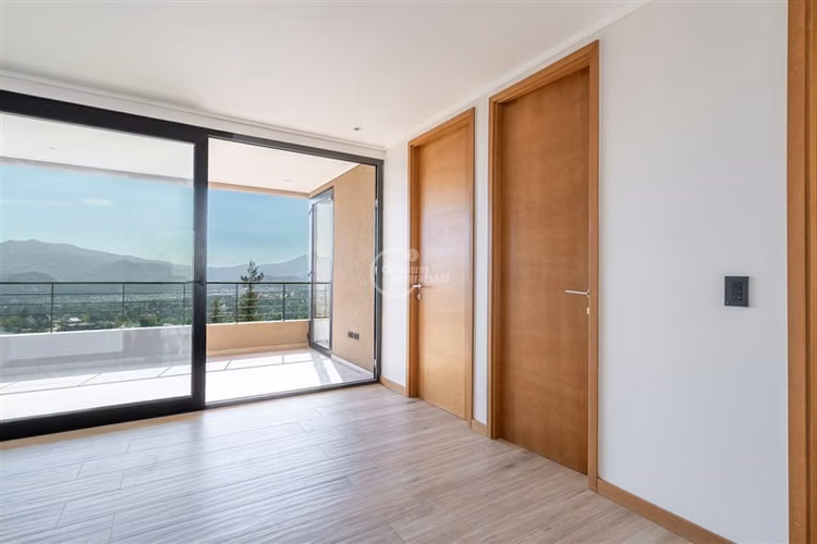 Casa en arriendo en Lo Barnechea