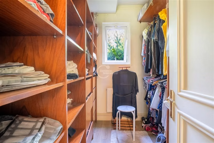 Casa en venta de 5 dorm. en Colina