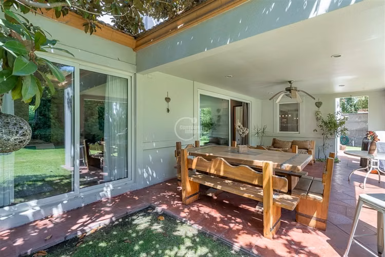 Casa en venta de 5 dorm. en Colina