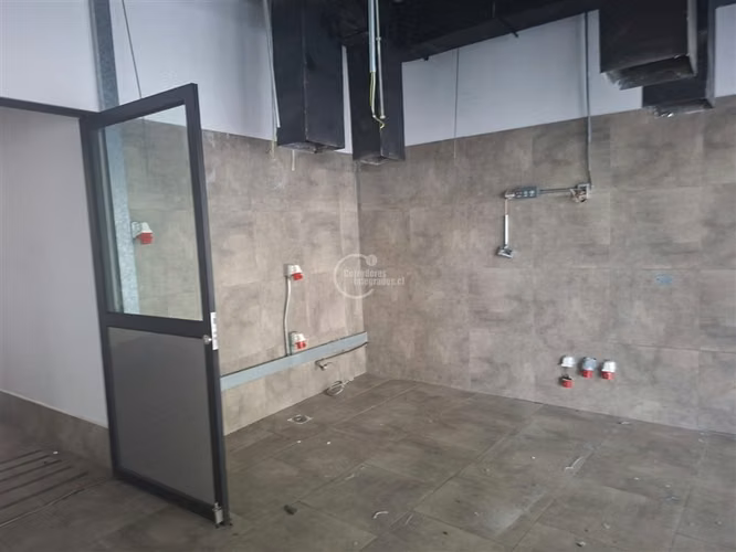 Local Comercial en arriendo en Lo Barnechea